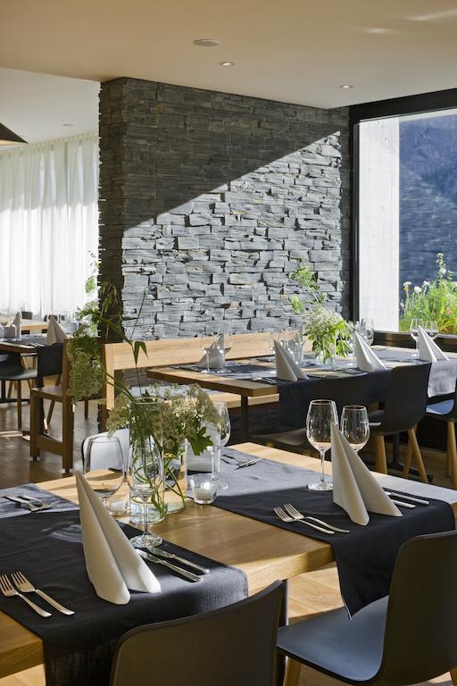 Hotel Restaurant Flaschen Albinen Eksteriør billede